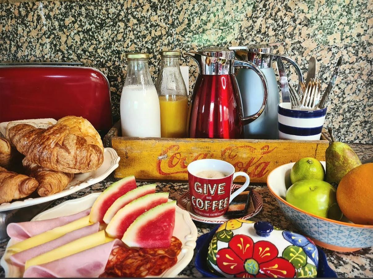 Harveys Homestay - Adults Only Mieres  外观 照片